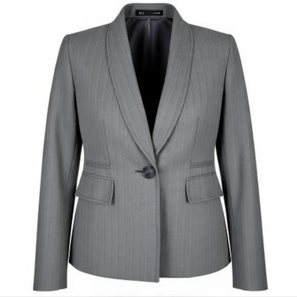 Le Suit Blazer Size 2P Gray Pinstripe Herringbone Flap Pockets Bracelet Cuff - Picture 10 of 10